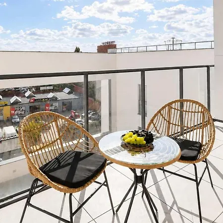 Renovated Coastal Stone House In Lanildut Appartement